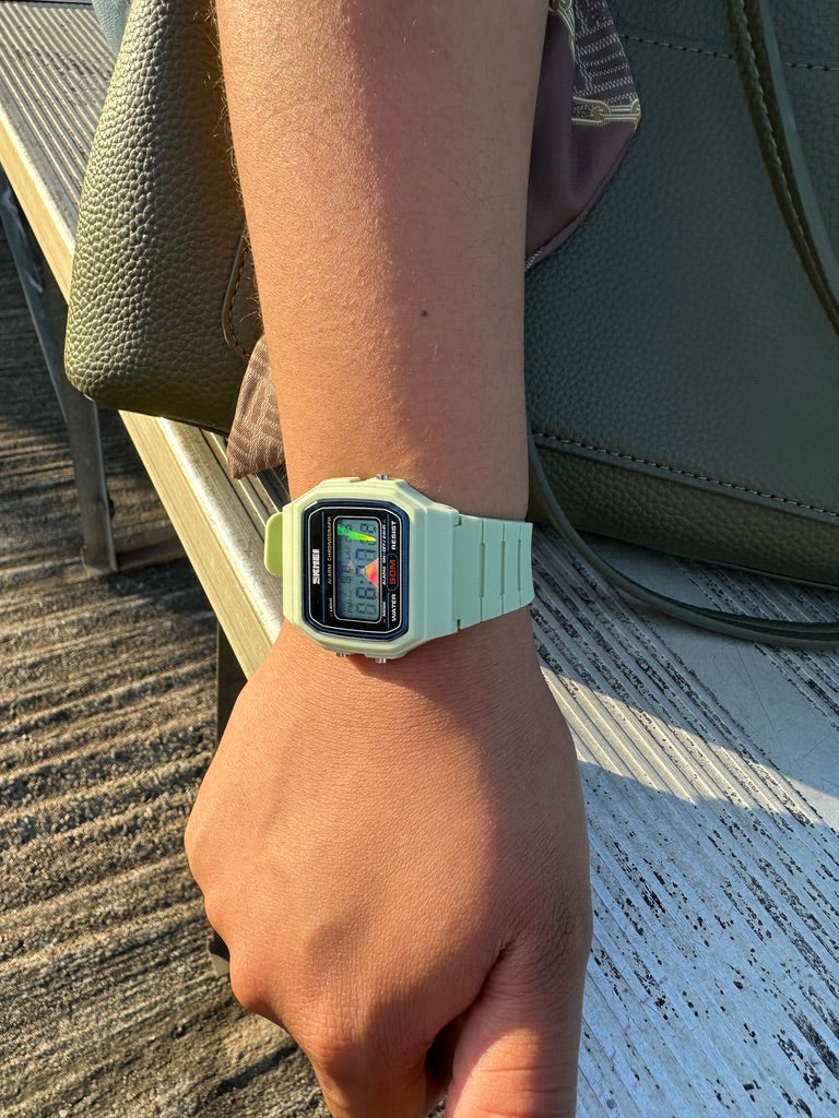 Skmei Light Green Shattered / Full Screen Holo Mod
